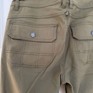 Prana women’s  Olive Green Pants size 6